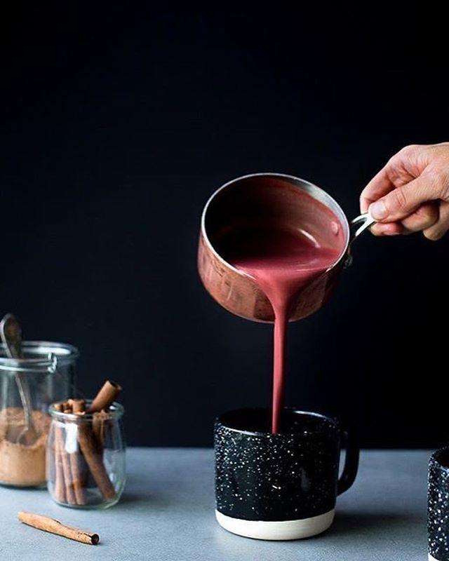 Свекольно-шоколадный согревающий напиток: рецепт Марии Кравцовой