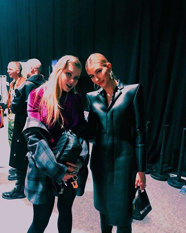 Рената Литвинова с дочерью побывала на Неделе моды в Париже