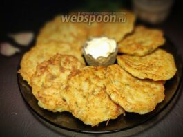 Деруни з кабачка і картоплі