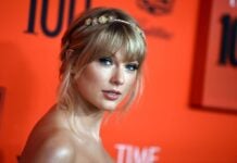 Свіфт збирає елітний склад подружок нареченої для шаленого планування весілля