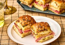 L’arte sorprendentemente precisa del prosciutto e del formaggio