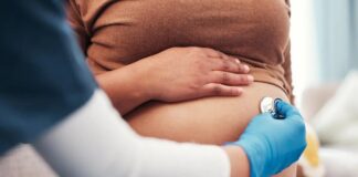 Коли звертатися до свого гінеколога: важливі ознаки небезпеки під час вагітності