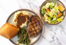 Il miglior pasto di Texas Roadhouse è da asporto: una cena nascosta