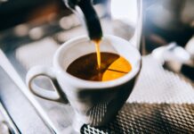 Bitters: несподівана добавка до кави, яка виведе ваш напій на новий рівень