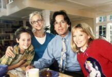 Robert Carradine Meninggal di Usia 71: Pemeran Merenungkan Kehilangan dan Pertarungan Kesehatan Mental