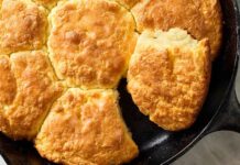 Печені Булочки “Кетхед”: Спрощена Традиція Південної Кухні