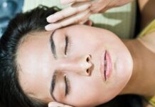 Цей дивовижний прийом може допомогти вашому обличчю виглядати на 2 роки молодшим