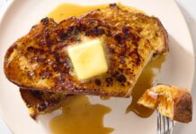 Ідеальний французький тост із заквасочного хліба: гід по розкішному сніданку