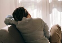 Невидима травма: як зрозуміти симптоми відкладеного струсу мозку