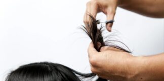 Ketika Potongan Rambut Seorang Anak Perempuan Menjadi Target: Kerugian Sebenarnya dari Pengawasan Identitas Anak