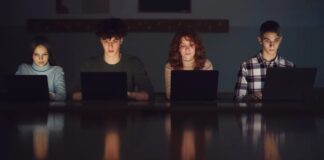 Die Bildschirmzeitfalle in Schulen