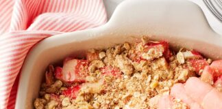 Rhubarb crisp: The spring dessert that beats pie